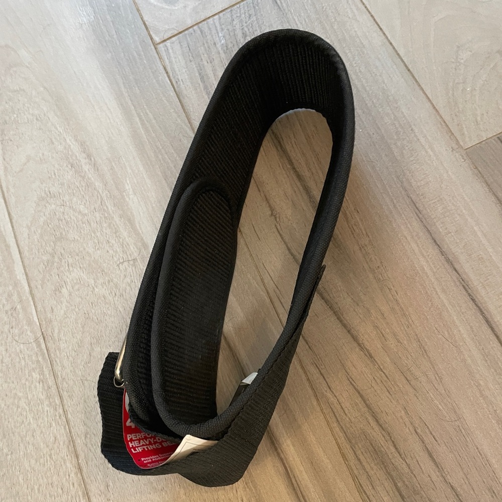 Valeo women’s weightlifting belt. 4”, since S